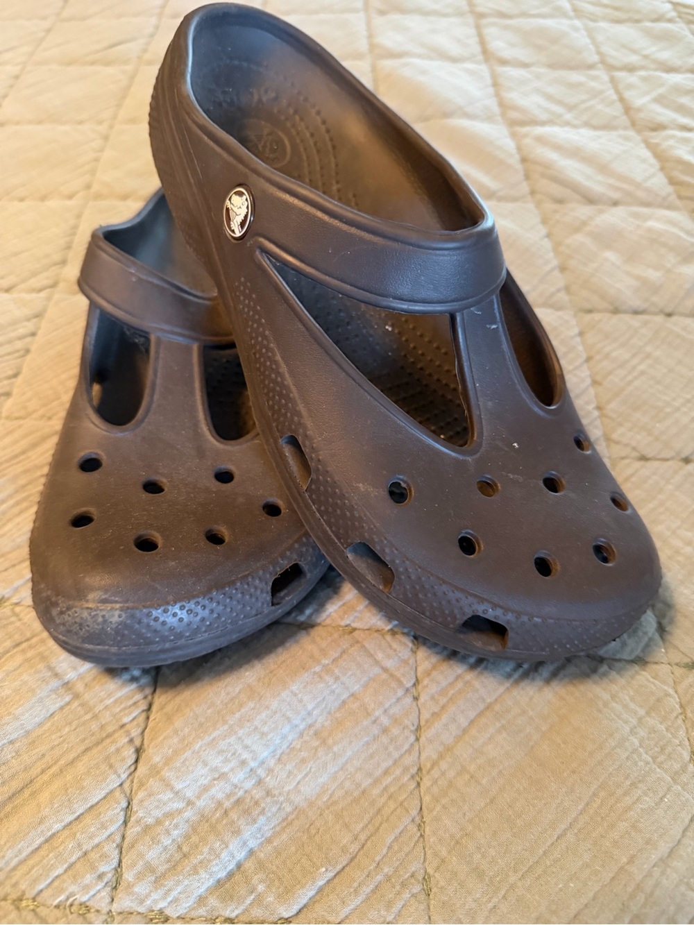 Brown Croc-Style Slip-On Clogs